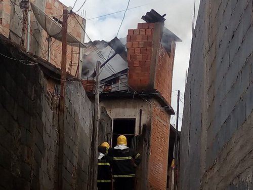 Suspeita é que incêndio tenha sido criminoso