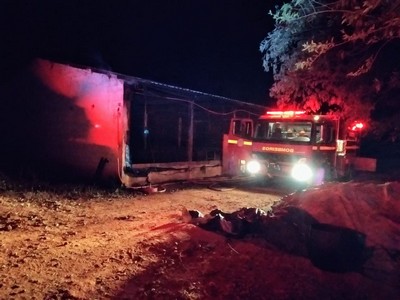O incêndio causou a morte de aproximadamente 400 leitões 