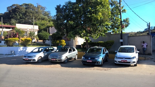 Taxista de Carandaí foi assaltado e preso no porta-malas