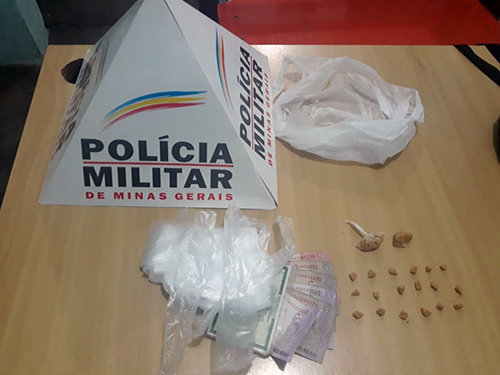 Materiais apreendidos na operação