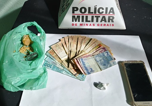Materiais apreendidos na operação
