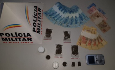 Materiais apreendidos na operação