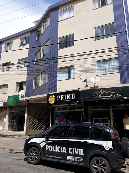 A Polícia Civil também compareceu ao local