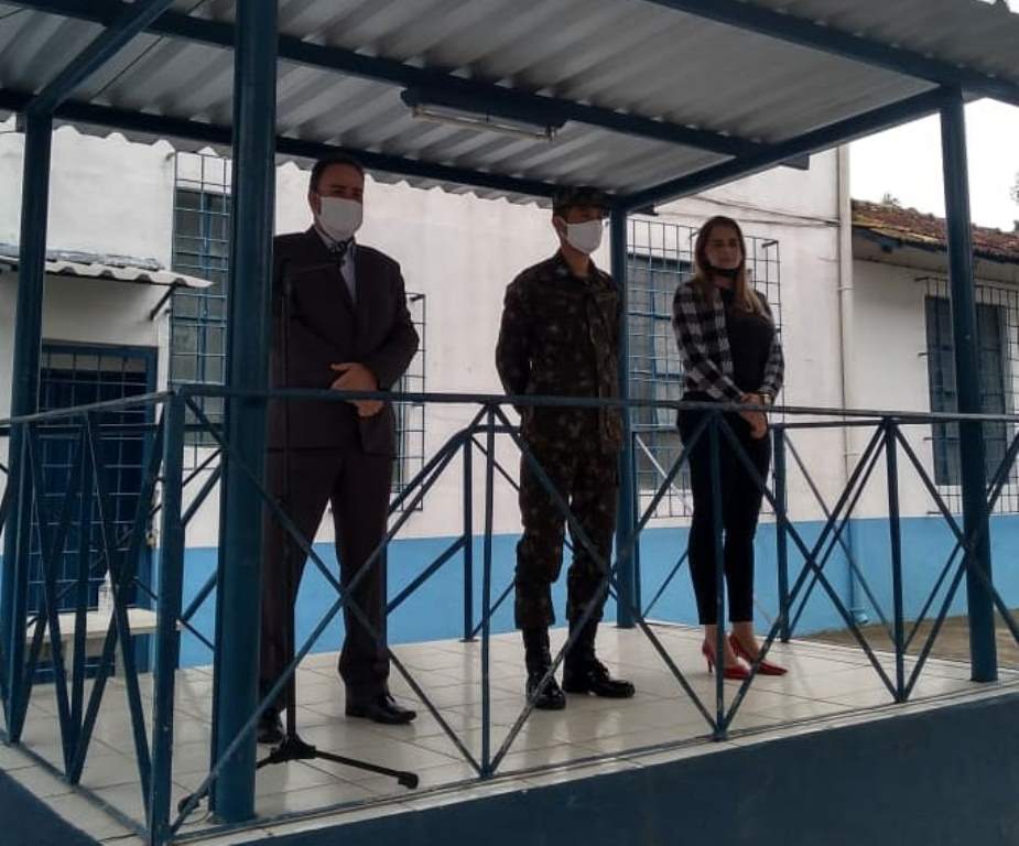 Cerimônia foi restrita pro causa da pandemia