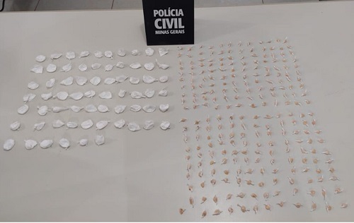 Materiais apreendidos na operação