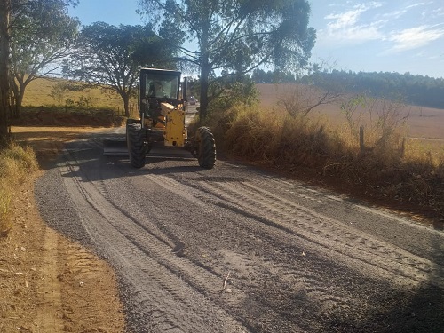 Obras estão sendo realizadas nas estradas