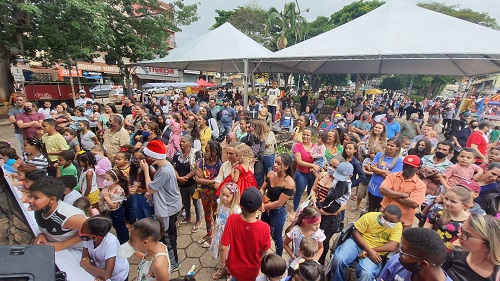 Comunidade ourobranquense aproveitou o Natal