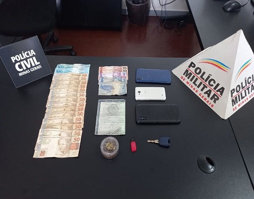Materiais apreendidos na operação