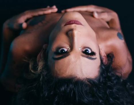 Filipa é artista, terapeuta e bacharel em teatro