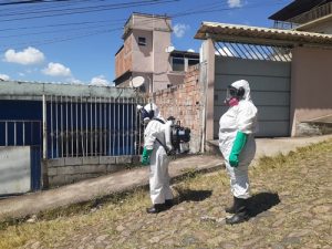 Fumacê está sendo feito para combater a dengue em Lafaiete