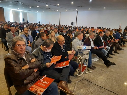 Fórum teve participação de grande público dos municípios da região