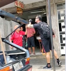 Discussão ocorreu em local público