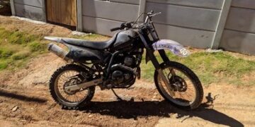 Polícia recupera moto roubada em Lafaiete, mas autor foge