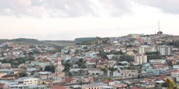 Carandaí discute reforço à segurança com câmeras do projeto Olho Vivo