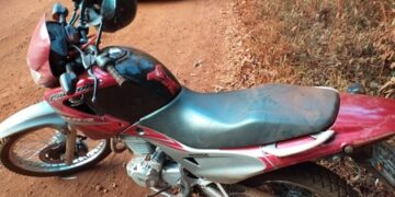 PM recupera moto roubada e prende ladrão