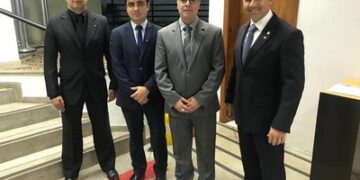 Delegados e investigador da PC são homenageados com Colar do Inconfidente