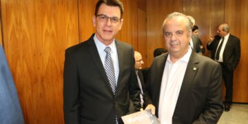 Presidente da CNDL reúne-se com o secretário especial da Previdência Social