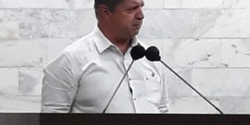 Prefeito afirma que conhece problemas da cidade, mas não faz milagre