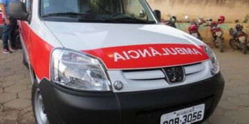 Glaycon Franco destina ambulância para saúde pública em Capela Nova