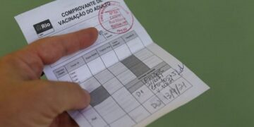 Frequentadores de eventos deverão comprovar vacinação contra a Covid ou teste negativo em Barbacena