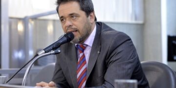 Restrições econômicas em Minas preocupam deputado Glaycon Franco