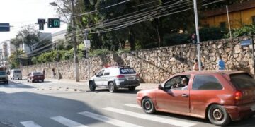 Novos semáforos já estão funcionando no centro de Congonhas