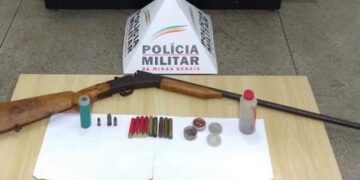 PM apreende arma e munições no bairro Lima Dias