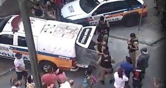 Homem faz funcionária refém em loja de Barbacena