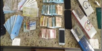 PM prende suspeito e apreende mais de 350 mil em dinheiro e cheques