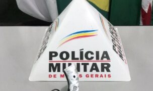 Briga por dívida termina em disparo de arma na avenida