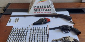 Homem denuncia desafeto por posse de arma e acaba preso pelo mesmo crime