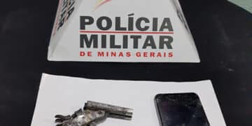 Menor é apreendido com revólver