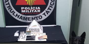 Homem é preso suspeito de esconder drogas em matagal