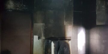 Casa pega fogo em Barbacena