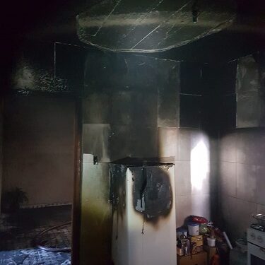 Casa pega fogo em Barbacena