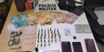 PM apreende espingarda em carro de condutor que realizava manobras arriscadas
