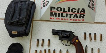 Homem é conduzido e revólver é apreendido em operação da PM