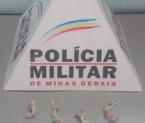PM prende adulto e adolescente por suspeita de tráfico