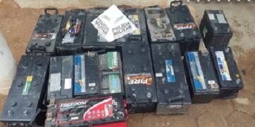 PM prende suspeitos de roubo e receptação de baterias de caminhão