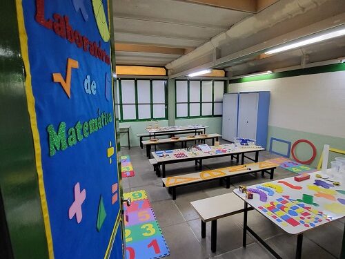 Escola pública de Lafaiete inaugura laboratório de matemática