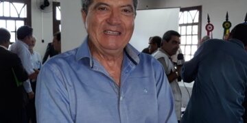 Glaycon Franco cumprimenta prefeito por serviços de saúde de Congonhas