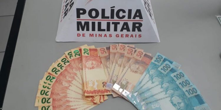 Notas de real falsas compradas pela internet são entregues pelos Correios