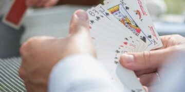 Presos suspeitos de manter casa de jogos clandestina