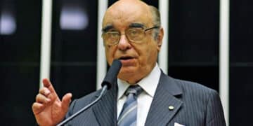 Com Covid, Bonifácio Andrada enfrenta piora do quadro clínico