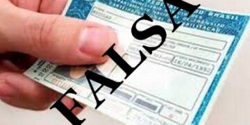Homem abordado por PM apresenta CNH falsa comprada em Lafaiete