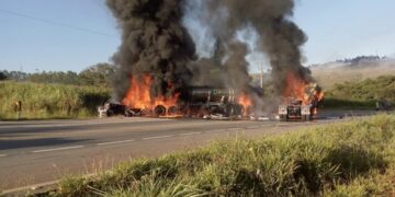 Acidente entre caminhões mata uma pessoa e fecha a BR 265