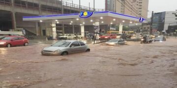 Se a canoa não virar, olê, olê, olá…