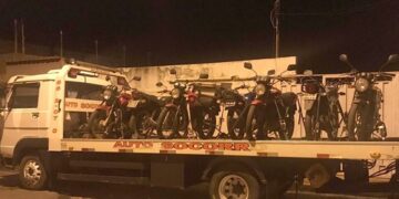 PM realiza operação de combate a motocicletas irregulares
