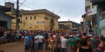 Moradores de Piranga protestam contra obra da prefeitura