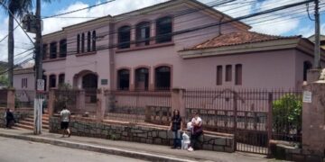 Escola é municipalizada e vai ampliar número de vagas